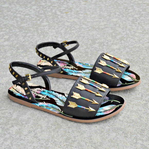 ♡ Taylor Says ♡ Talulah Leather Boho Flat Sandals - Picture 2 of 4
